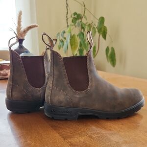 Blundstone Brown Chelsea Boots